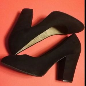 EUC🎯FINAL SALE! $11🎯Pump